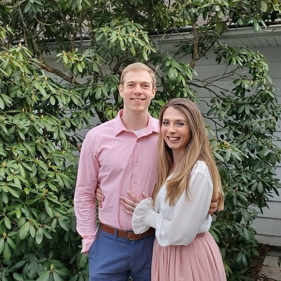 Meet your Posher, Alyssa - Picture 2 of 2